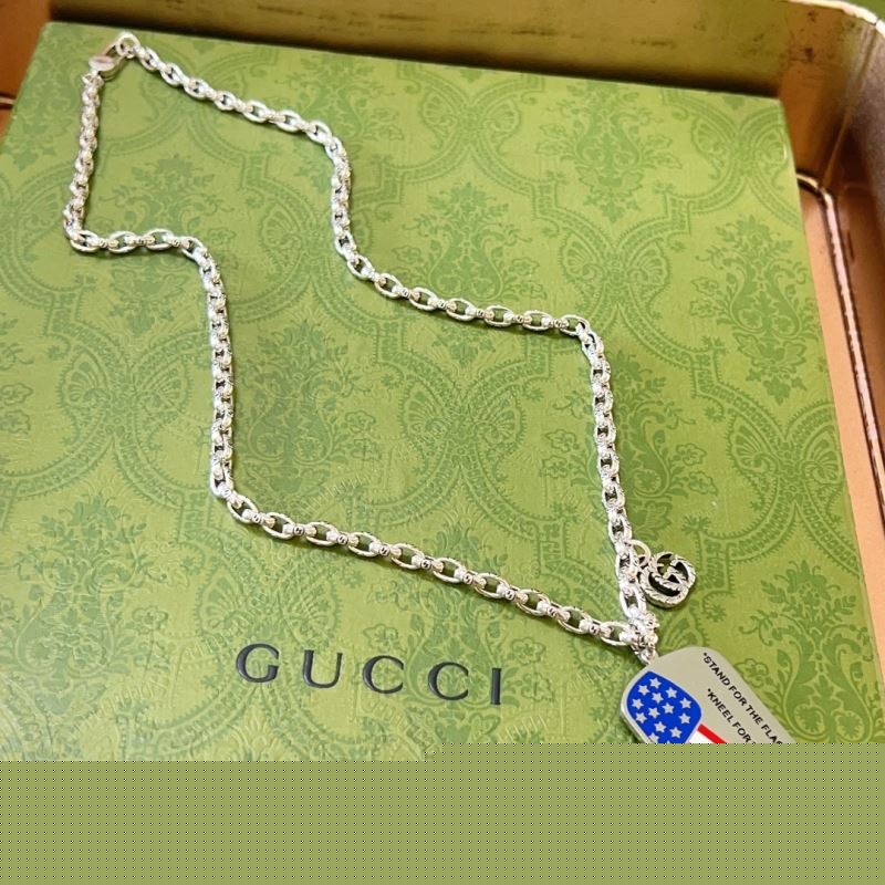G*u*i necklaces